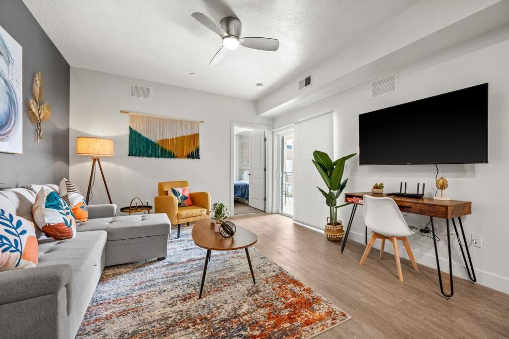 Apartamento Luxurious Retreat In Slc Salt Lake City Exterior foto