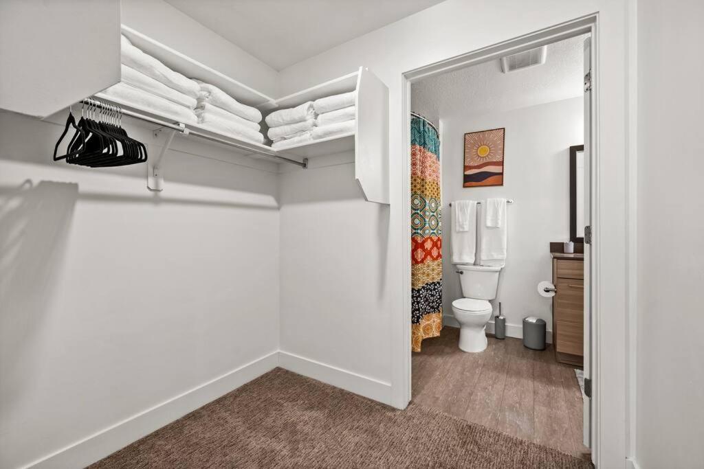 Apartamento Luxurious Retreat In Slc Salt Lake City Exterior foto