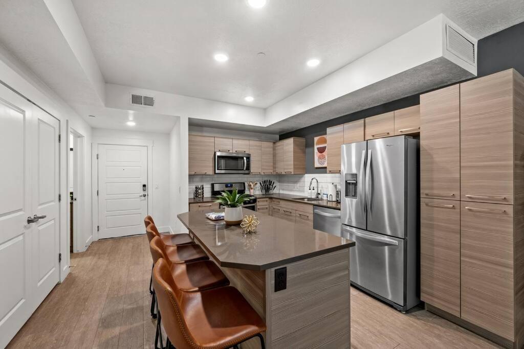 Apartamento Luxurious Retreat In Slc Salt Lake City Exterior foto