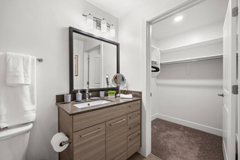 Apartamento Luxurious Retreat In Slc Salt Lake City Exterior foto